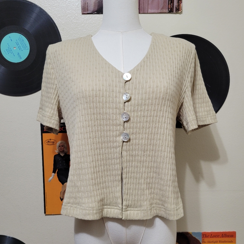 Kathie Lee Collection | Beige Button-Up Flyaway Cardigan Top